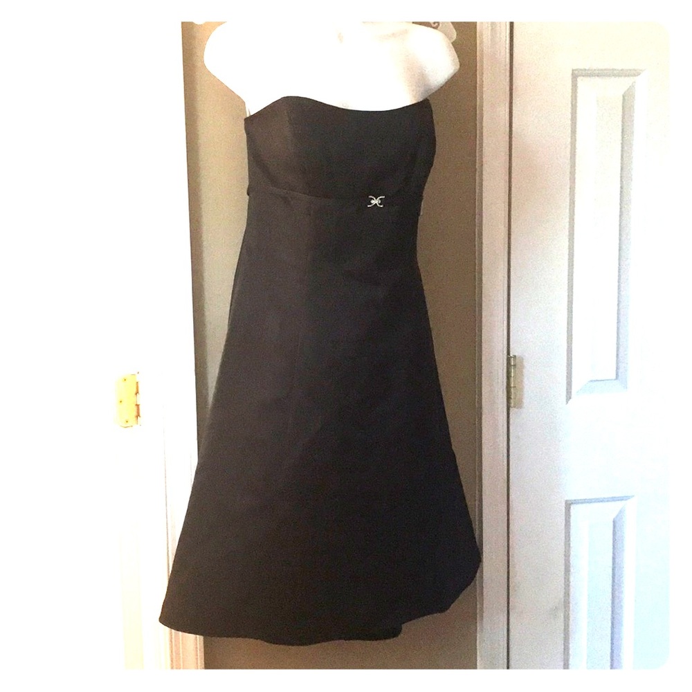 Strapless satin pleated black dress